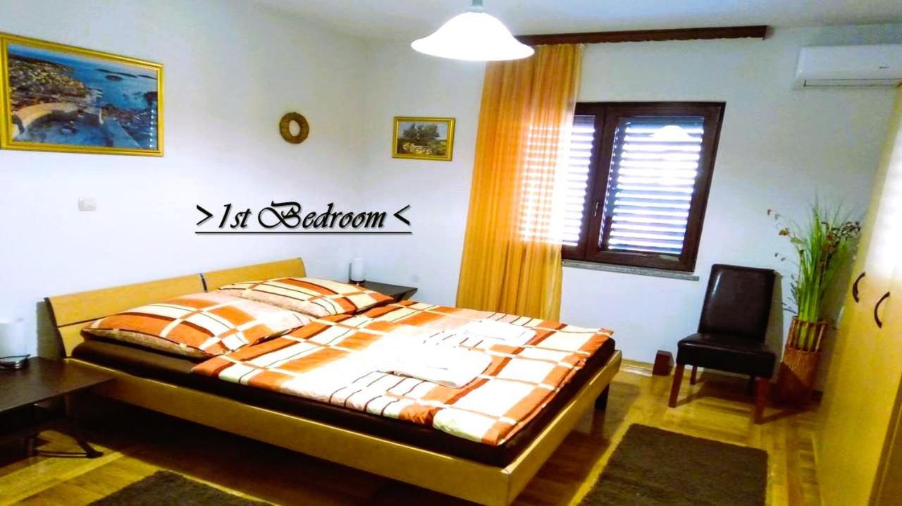 House White Stone Split Apartment โปดสตรานา ห้อง รูปภาพ