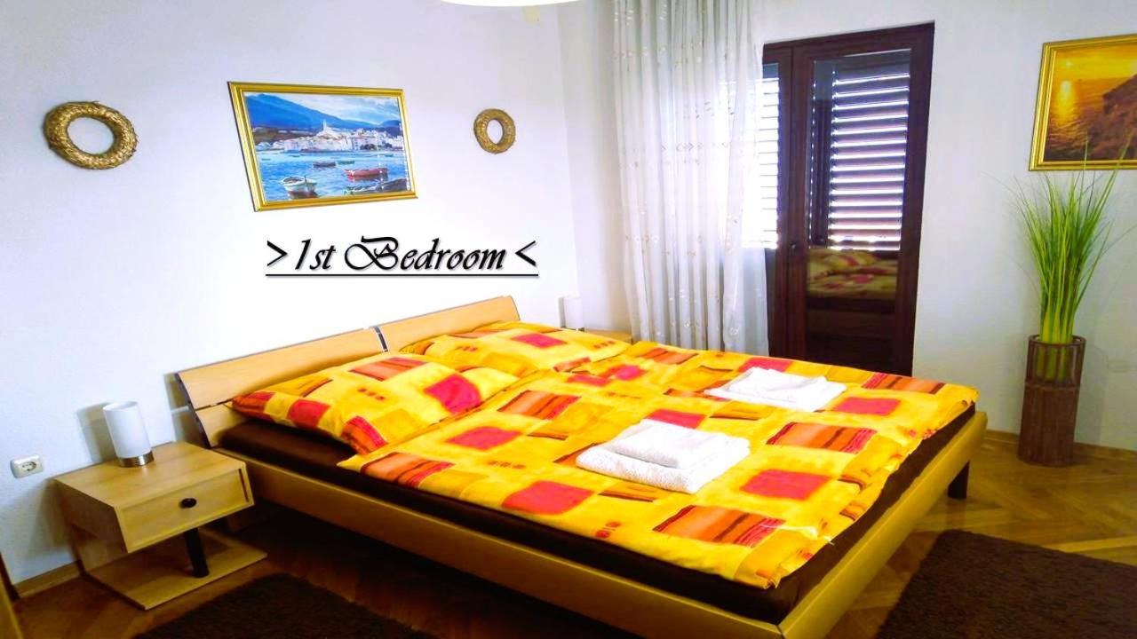 House White Stone Split Apartment โปดสตรานา ภายนอก รูปภาพ