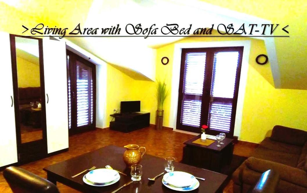 House White Stone Split Apartment โปดสตรานา ห้อง รูปภาพ